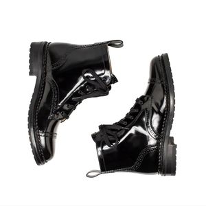 The Office of Angela Scott Mr. Hardy Size 38.5/8.5